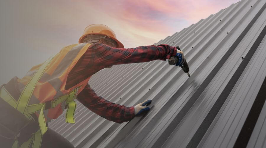 Professional residential roofers in Newburgh, IN